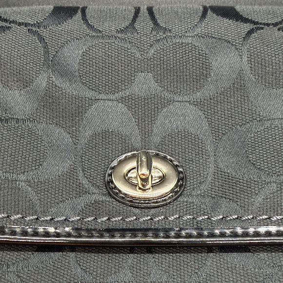 Coach Signature Black Turnlock Wristlet
